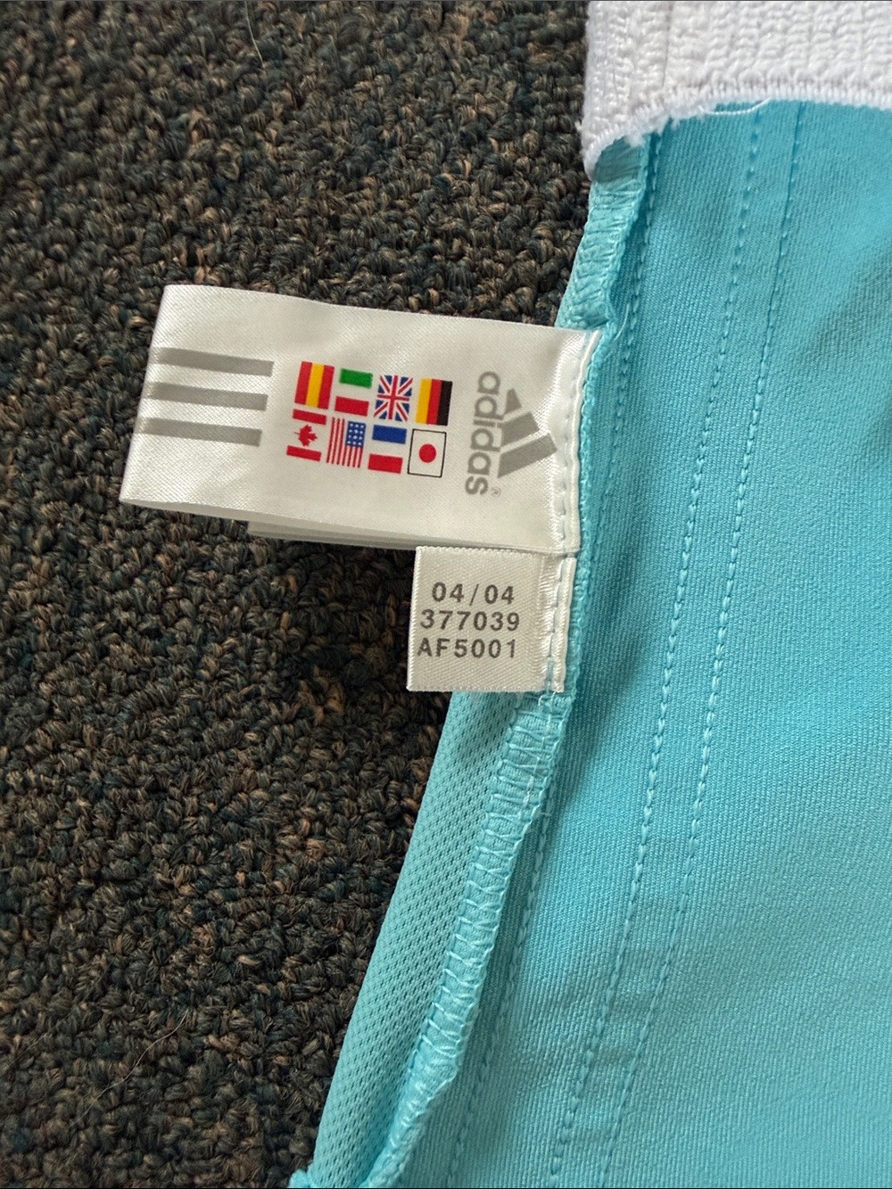 Vintage Early 2000’s adidas Aqua Blue Racerback long line sports bra - Picture 5 of 5